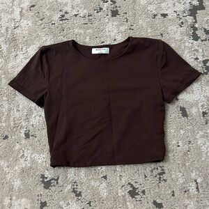 Babaton Contour Crew Cropped T-Shirt Size Small in Espresso Brown
